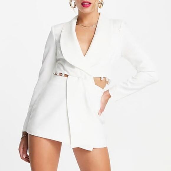 Lavish Alice Cut-Out Detail Blazer Dress With Pearl Trim White Size 8 NWT Glam - Picture 1 of 10